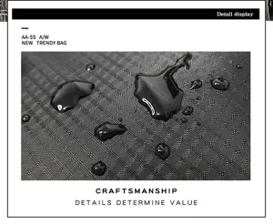 Borsa da petto tattica display dettaglio tessuto impermeabile, materiale in nylon a griglia.