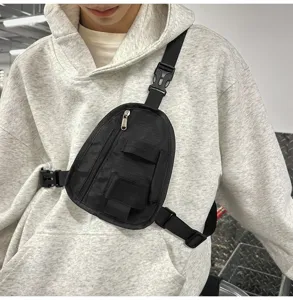 Borsa da Petto Tattica Uomo Streetwear Gilet Funzionale Zaino Outdoor Techwear Rig Bag