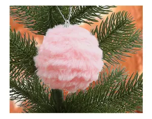Bola de navidad de felpa rosa adorno esponjoso colgante para decoración de árbol detalle
