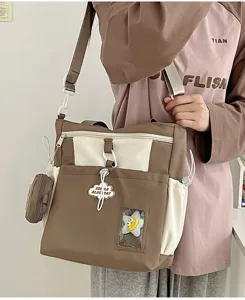 Süßes Mädchen Canvas Rucksack Mini Umhängetasche Detailansicht mit mehreren Taschen.