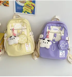 Zaino in stile giapponese con pentagramma, ciondolo a stella di peluche e mini borsetta rotonda.