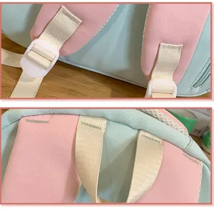 Detailansicht der niedlichen Pastell-Farbblock-Schulrucksack-Gurte und stabilen Nähte.