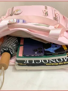 Rosa süßer Stil Schulrucksack große Kapazität Ita Tasche mit transparenter Tasche und Pins.