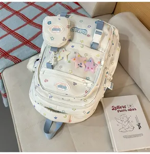 Niedlicher Pastell-Sternen-Schulrucksack mit abnehmbarer Tasche und Plüsch-Stern-Dekor stylisch.