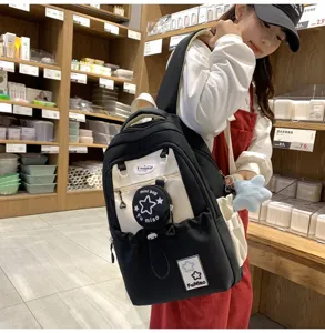 Koreanischer Stil College Rucksack kontrastfarbene süße Schultasche für den täglichen Gebrauch.
