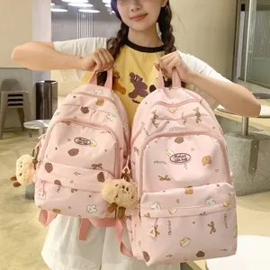 Süßer Cartoon Bär Druck Kleiner Rucksack Für Mädchen Damen Wasserdichter Nylon Schulranzen Lässiger Reiserucksack Mit Anhänger