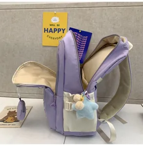 Süßer koreanischer Farblock-Schulrucksack für Mädchen, leichten Freizeittaschen im College-Stil.