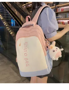 Frischer, farbblockierender Mini-Rucksack für Damen, süßer Freizeit-Tagesrucksack für Pendler.