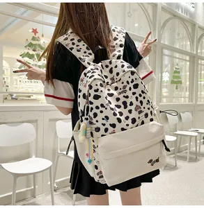 Süßer Rucksack mit Kuhmuster im süßen Stil, Schultasche für Mädchen im Alltag.