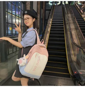 Niedlicher Mini-Rucksack in Kontrastfarben für Damen, stilvolle Freizeittasche und Reise-Daypack.