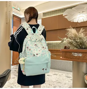 Süßer grüner Rucksack mit Hundemotiv, süßer Schulranzen für Schüler und den Alltag.