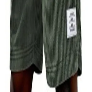 Herren Cord Shorts Freizeit lockere Passform breiter Rippen Samt Hose mitweissem Etikett Patch.