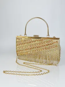Elegante goldene Abendtasche mit funkelnden Strasssteinen, Metallringgriff und eleganter Kette.