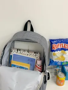 Schwarz-weißer Karo-Schulrucksack für Schüler, leichter Freizeit-Tagesrucksack für den Alltag.