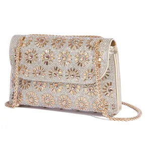 Glänzende Strass Abendtasche mit goldener Kette, elegante Damen Schultertasche für Partys.