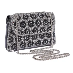 Elegante Damen Abendtasche mit Strass Glitzer Steinen und Kette fur elegante Partys