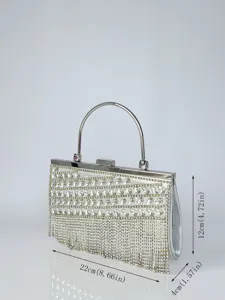 Silberne Strass Abendtasche Clutch mit Metallgriff und Kristallfransen für Damen.