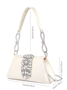 Elegante weiße Satin-Abendtasche mit funkelnden Strasssteinen, ideal für Partys und Events.