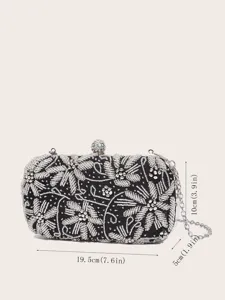 Elegante schwarze Perlen-Abendtasche mit silbernen Blumenperlen und Kette für Damen Events.