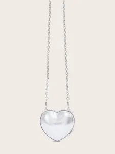 Silberne Herz Umhängetasche mit Metallkette, stilvolle Mini Handtasche für Damen.