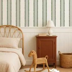 Papel pintado de PVC impermeable de rayas onduladas verdes para decoración de paredes.