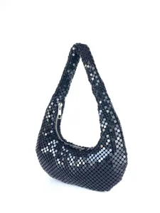 Schwarze metallische Netz-Hobo-Tasche für Damen, stylische Pailletten-Umhängetasche für Party.