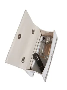 Silberne glitzernde Abendtasche Detailansicht innen, geräumiges Design für Partys und Anlässe.