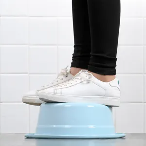 Thickened plastic washing basin for home use, large durable tub for laundry and face.