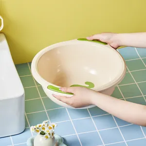 Plastic washbasin with handles, durable portable basin for dorm, laundry, bath and foot soaking.