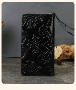 Women genuine leather embossed wallet vintage black zipper purse card holder detail view