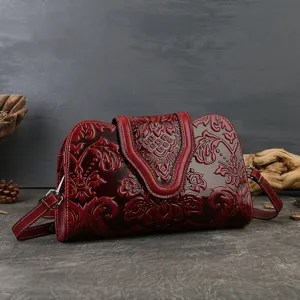 Vintage embossed leather evening handbag, elegant red shoulder bag for banquet and dress.