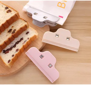 Plastic food bag sealing clips, cute cloud shape snack storage clips for kitchen use.