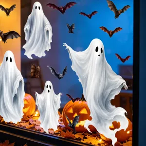 Halloween Fensteraufkleber Detail mit Geister und Fledermäusen für gruselige Party Deko.