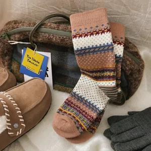 Vintage Fair Isle knit mid-tube socks for men and women, retro cozy casual daily wear.