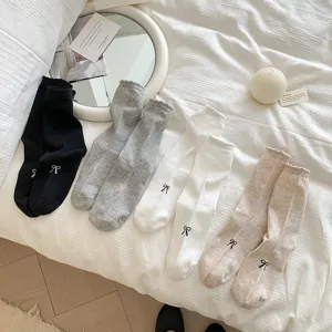 Spring autumn women cotton ruffle crew socks cute bow embroidery hosiery fashion casual socks