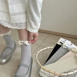 Calcetines de tubo medio con lazo de encaje para mujer, estilo coreano malla fina bailarina.