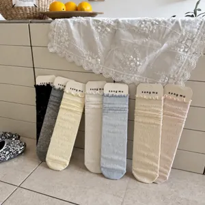 Damen Süß Schleife Durchbrochen Mittelhoch Socken Rüschenkante Gekämmte Baumwolle Lässig Mode Tägliche Slouch Socken