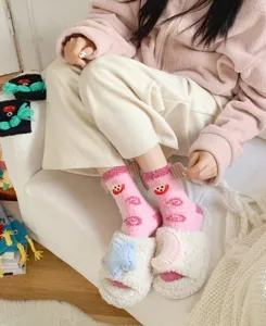 Chaussettes douillettes en polaire corail pour femmes, broderie clown drôle, chaussettes molletonnées.