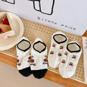 Cute cherry mesh low-cut boat socks for women, breathable sweet Japanese style ankle socks.