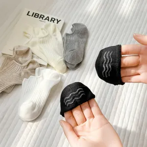 Women's invisible boat socks shallow mouth anti-slip silicone spring summer short socks