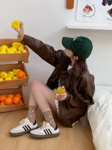 Japanese style cute heart pattern slouch socks for women, comfortable spring and summer mid socks.