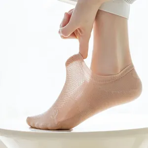 Zomer flinterdunne mesh onzichtbare sokken voor vrouwen, ademende lage voetjes.