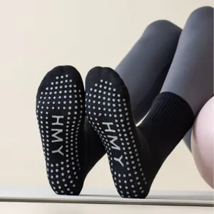 Women's Non Slip Yoga Socks Pilates Barre Fitness Floor Socks Cotton Mid Tube Athletic Sports Socks With Silicone Grips