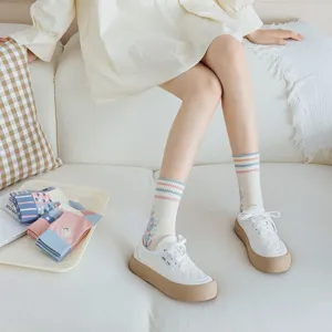 Spring summer women's mid-tube socks tulip floral embroidery casual breathable cotton