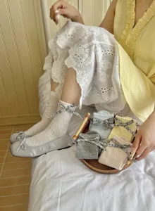 Women spring summer floral bow mesh mid-calf socks sweet breathable hosiery daily wear.
