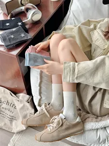 Women fashion mid-tube cotton socks with cute star embroidery trendy casual daily wear