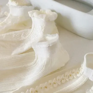 White lace floral women short socks detail, cute Japanese style thin crystal boat socks.