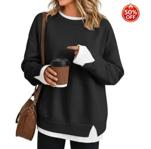 Gedetailleerd overzicht van casual losse longsleeve sweater met gelaagd ontwerp en kopje.