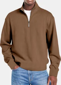 Maglione da uomo marrone a coste con mezza zip, top casual a manica lunga per autunno.