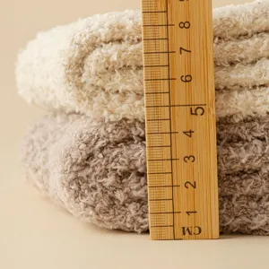 Calze invernali spesse in pile corallo, morbide e soffici calze da casa per il massimo comfort.